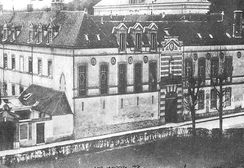 Hospice mont Pierreux